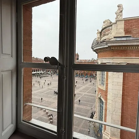 Beautiful Flat On Capitole Place Lejlighed *